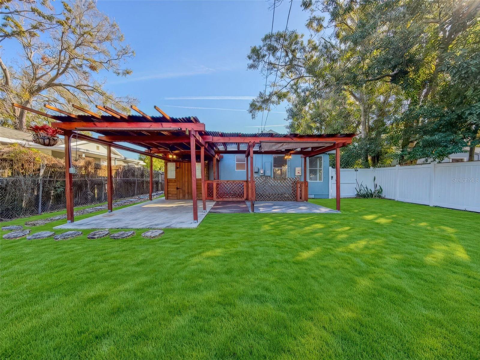 HANOUSEK F E & M M - Residential