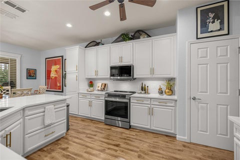 Tiny photo for 9383 SW 71st Loop, Ocala, FL 34481 (MLS # OM727292)