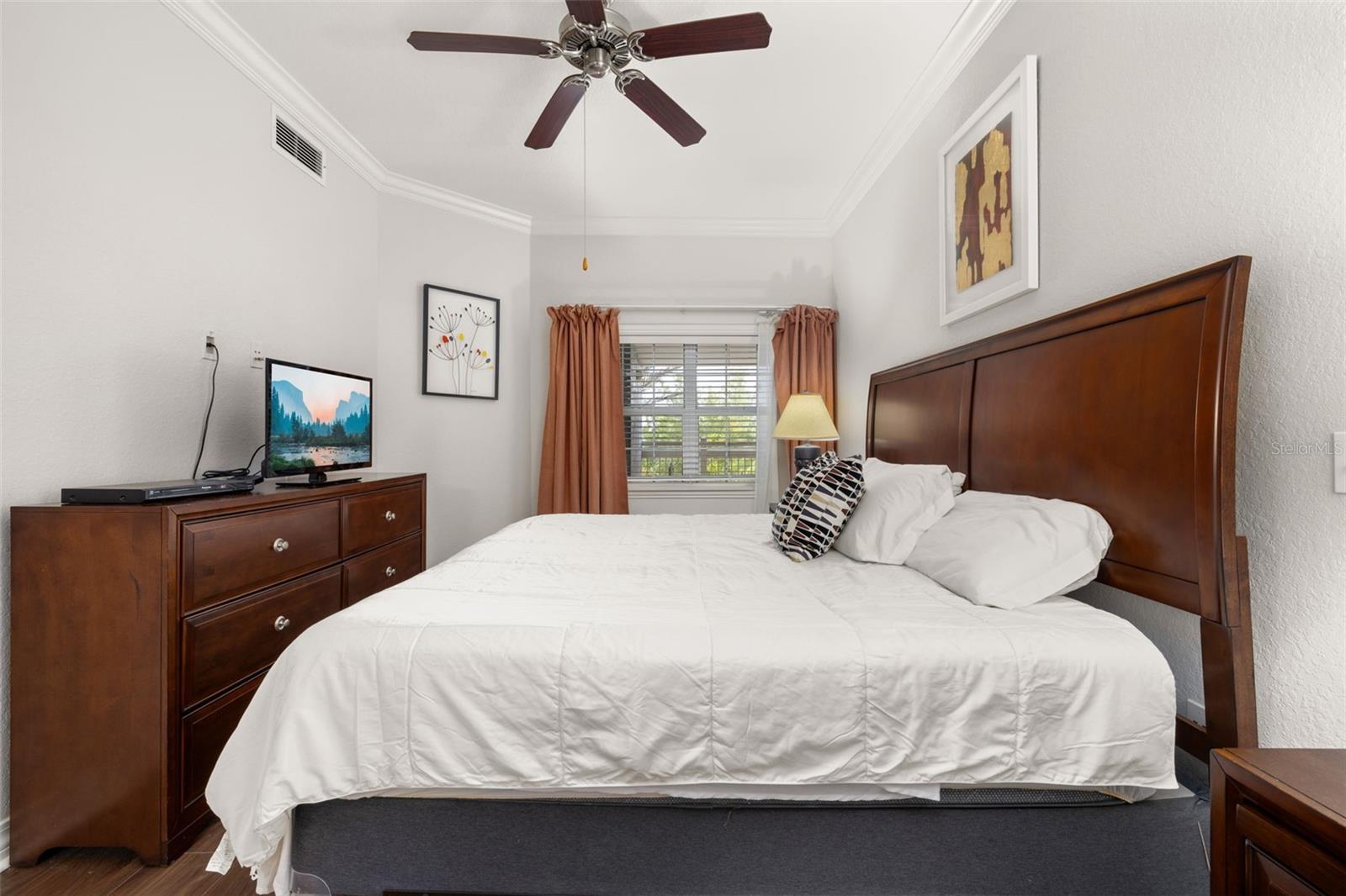 VILLAS AT REUNION SQUARE CONDO PH 5 - Residential