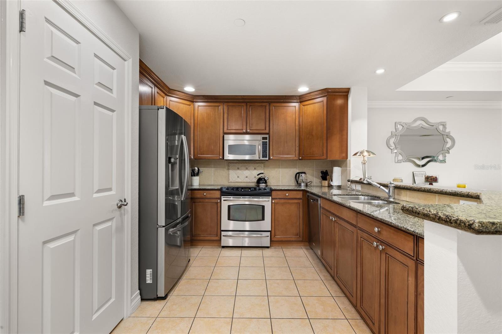 VILLAS AT REUNION SQUARE CONDO PH 5 - Residential