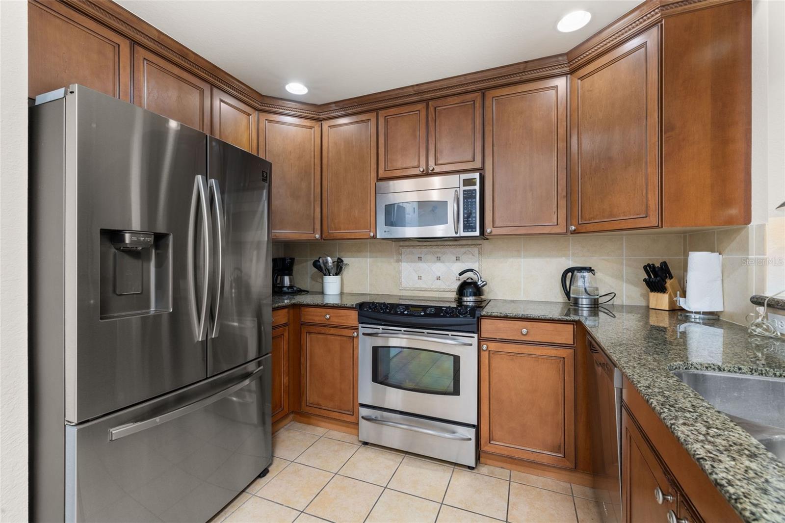 VILLAS AT REUNION SQUARE CONDO PH 5 - Residential