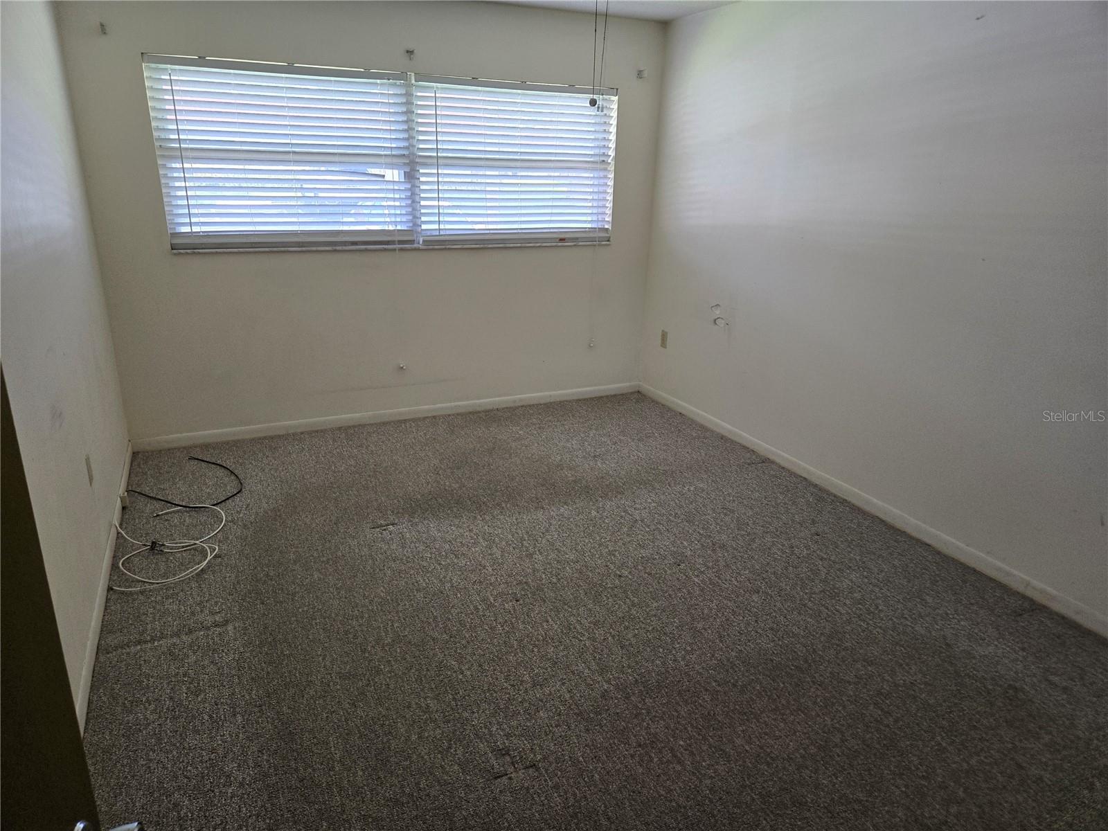 PARKWOOD CONDO - Residential