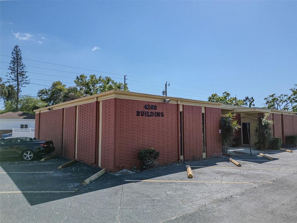 Photo of 4200 Central Avenue S, St Petersburg, FL 33711 (MLS # TB8364682)