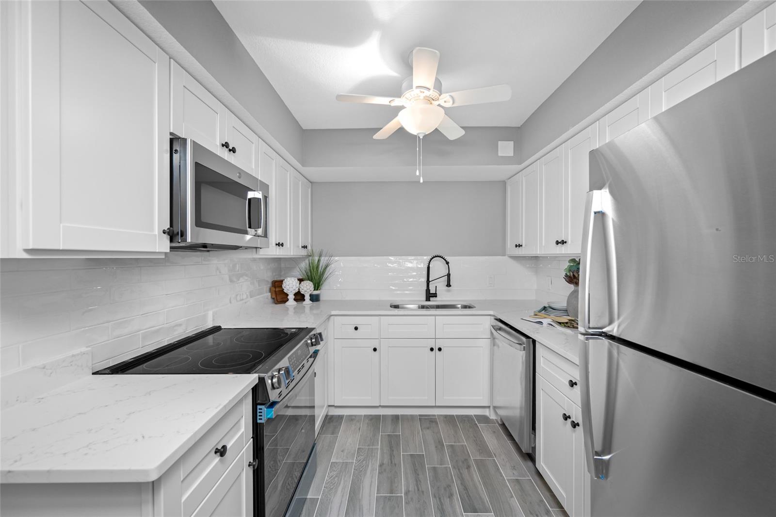 SAND KEY CONDO-BAYSIDE GARDENS I - Residential