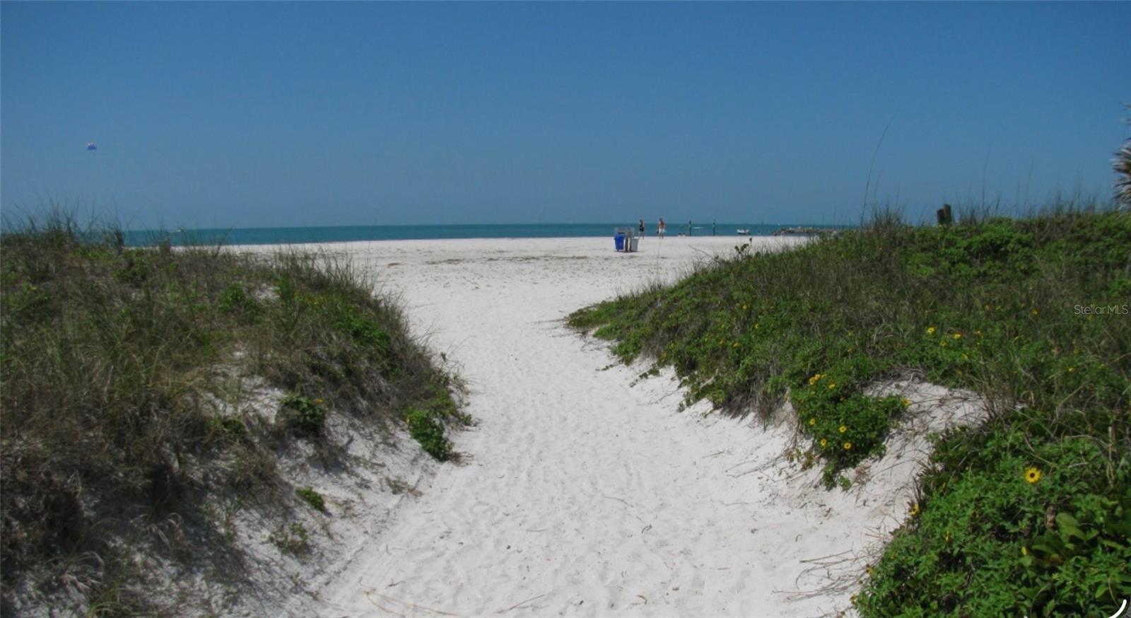 SAND KEY CONDO-BAYSIDE GARDENS I - Residential