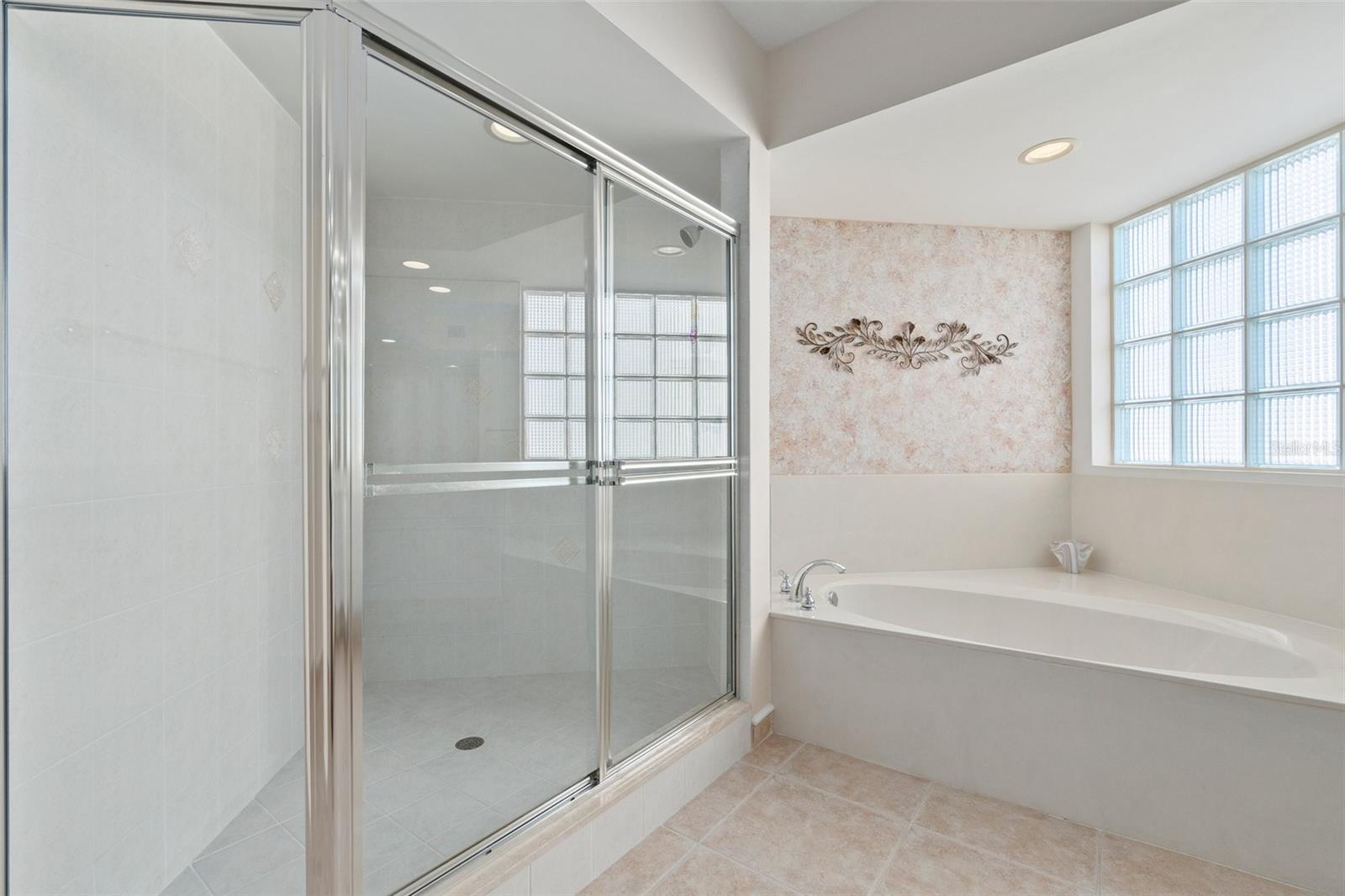 THE ATRIUM ON THE OCEAN II A CONDO - Residential