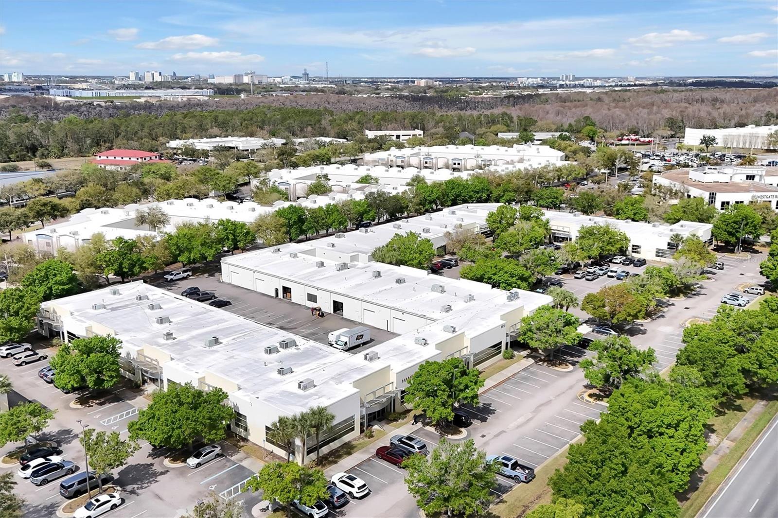 O S P SERVICE CENTER - Commercial Sale