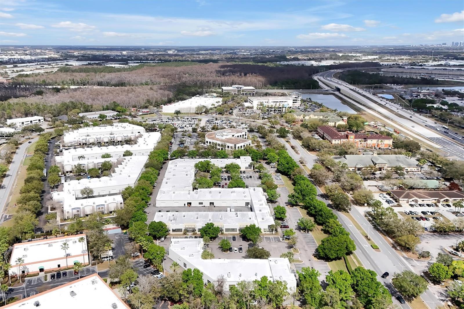 O S P SERVICE CENTER - Commercial Sale