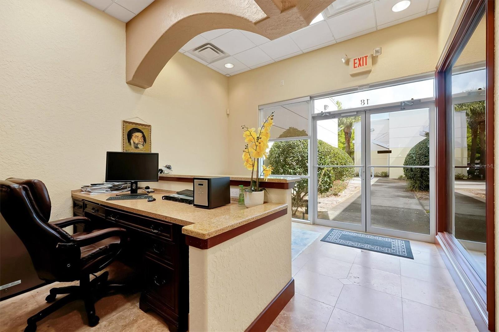 O S P SERVICE CENTER - Commercial Sale