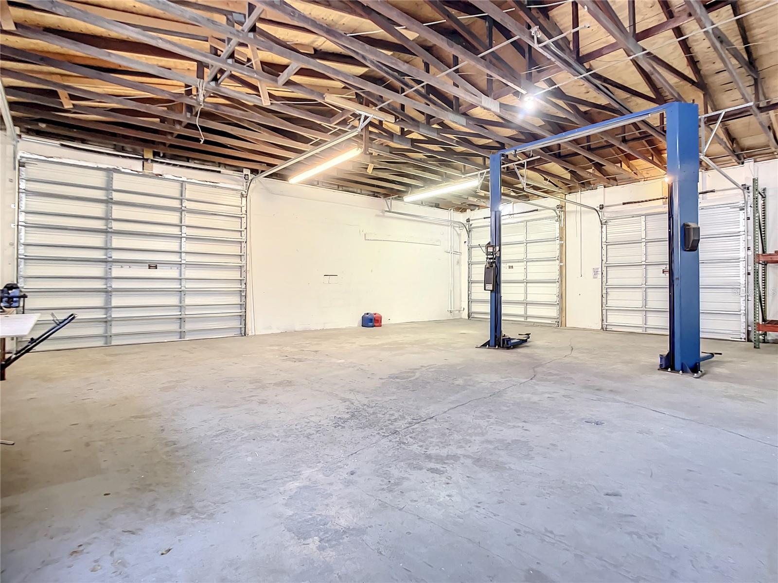 KINGSTON - Commercial Lease