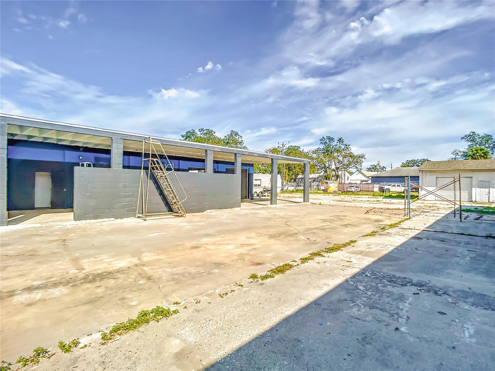 KINGSTON - Commercial Lease