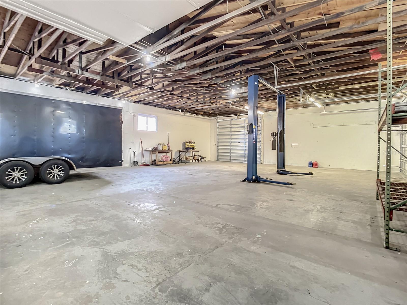 KINGSTON - Commercial Lease