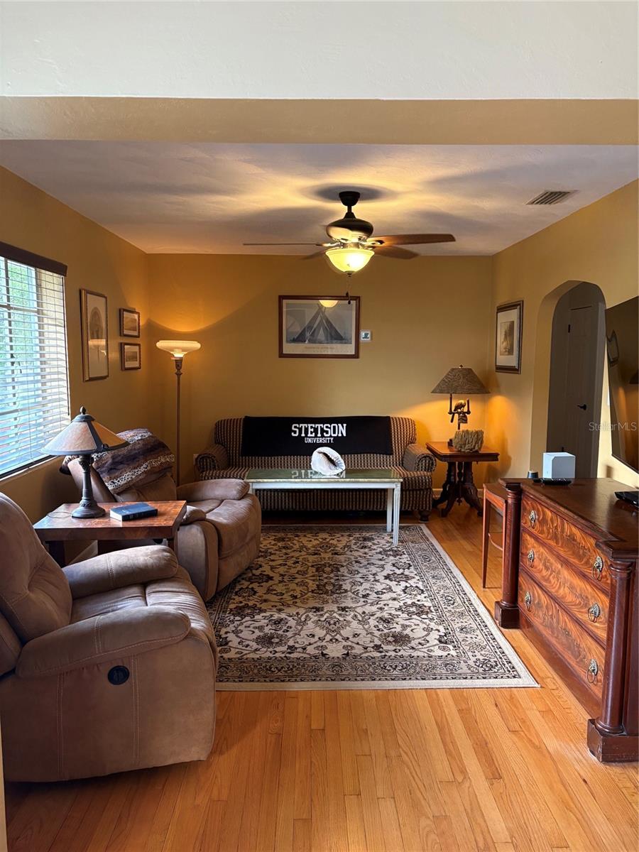 BERKSHIRES SUB DEANBURG - Residential