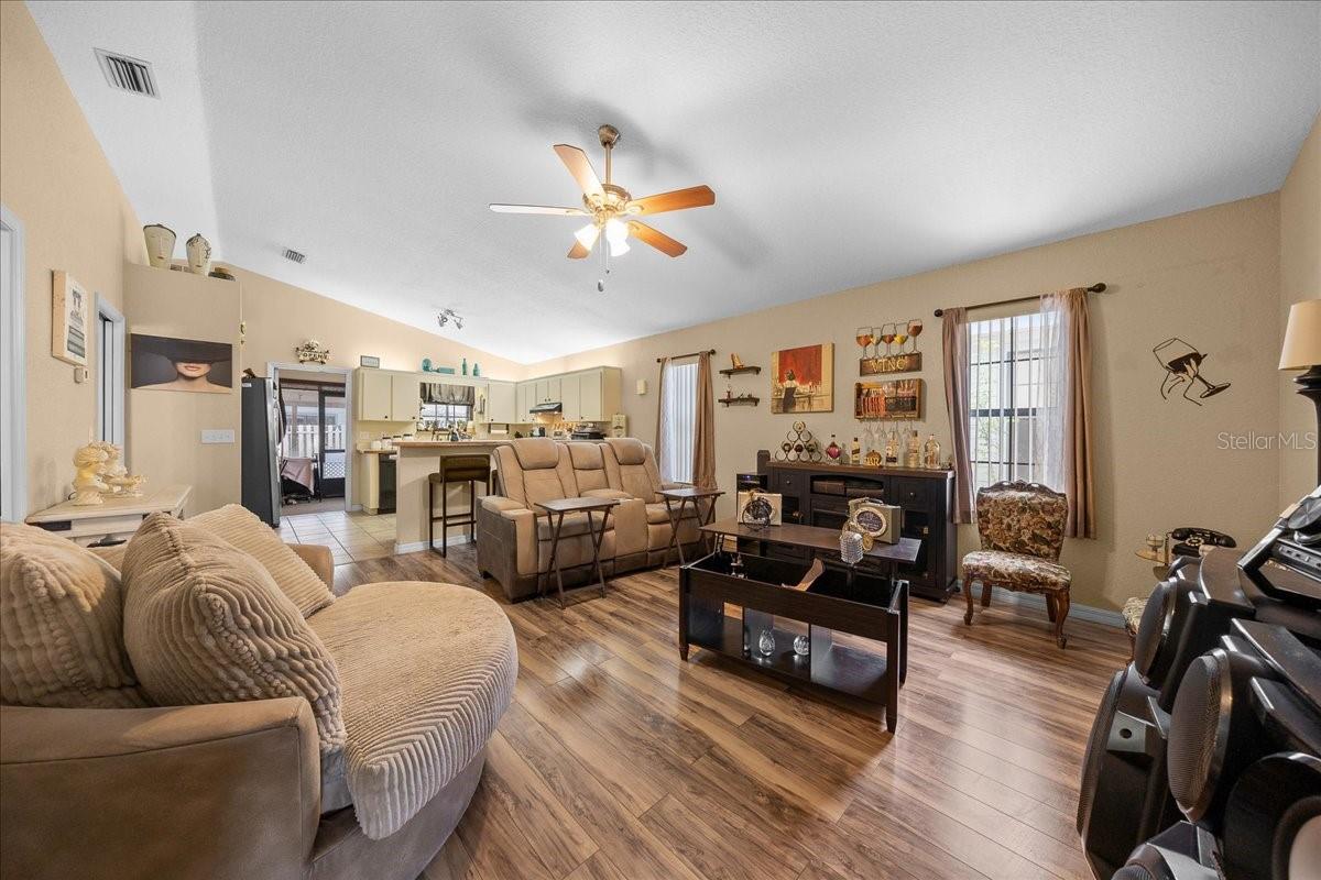 ETHANS GLEN - Residential