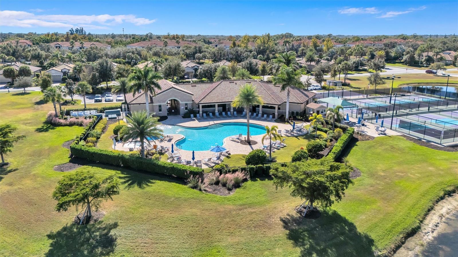 RIVER STRAND GRAND ESTUARY IV AT RIVER STRAND - Residential