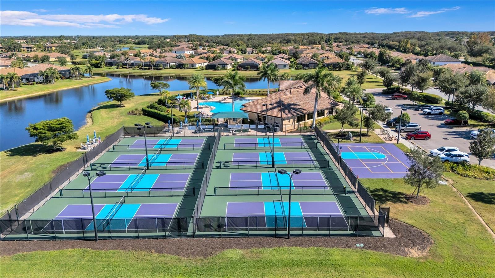 RIVER STRAND GRAND ESTUARY IV AT RIVER STRAND - Residential