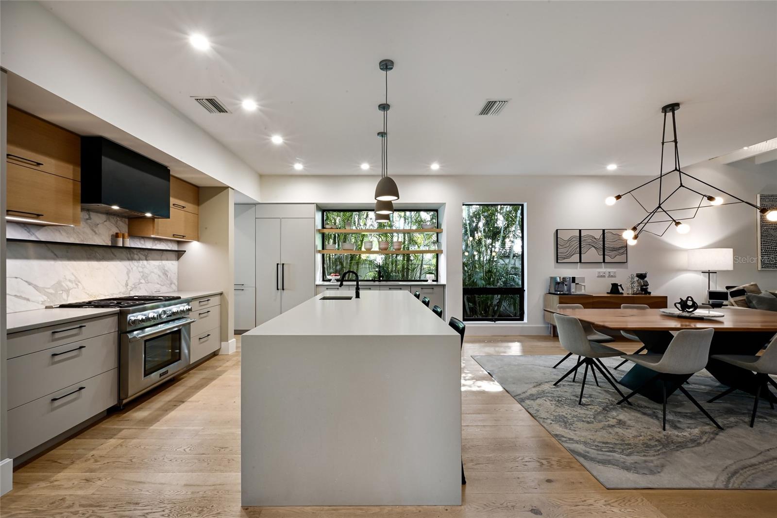 HUDSON BAYOU - Residential