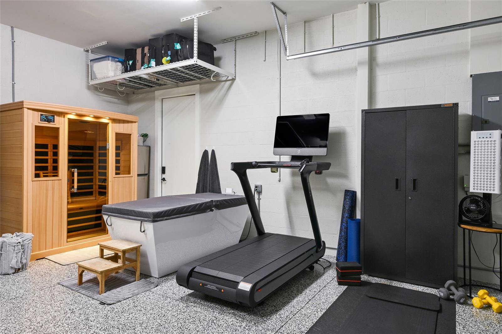 HUDSON BAYOU - Residential