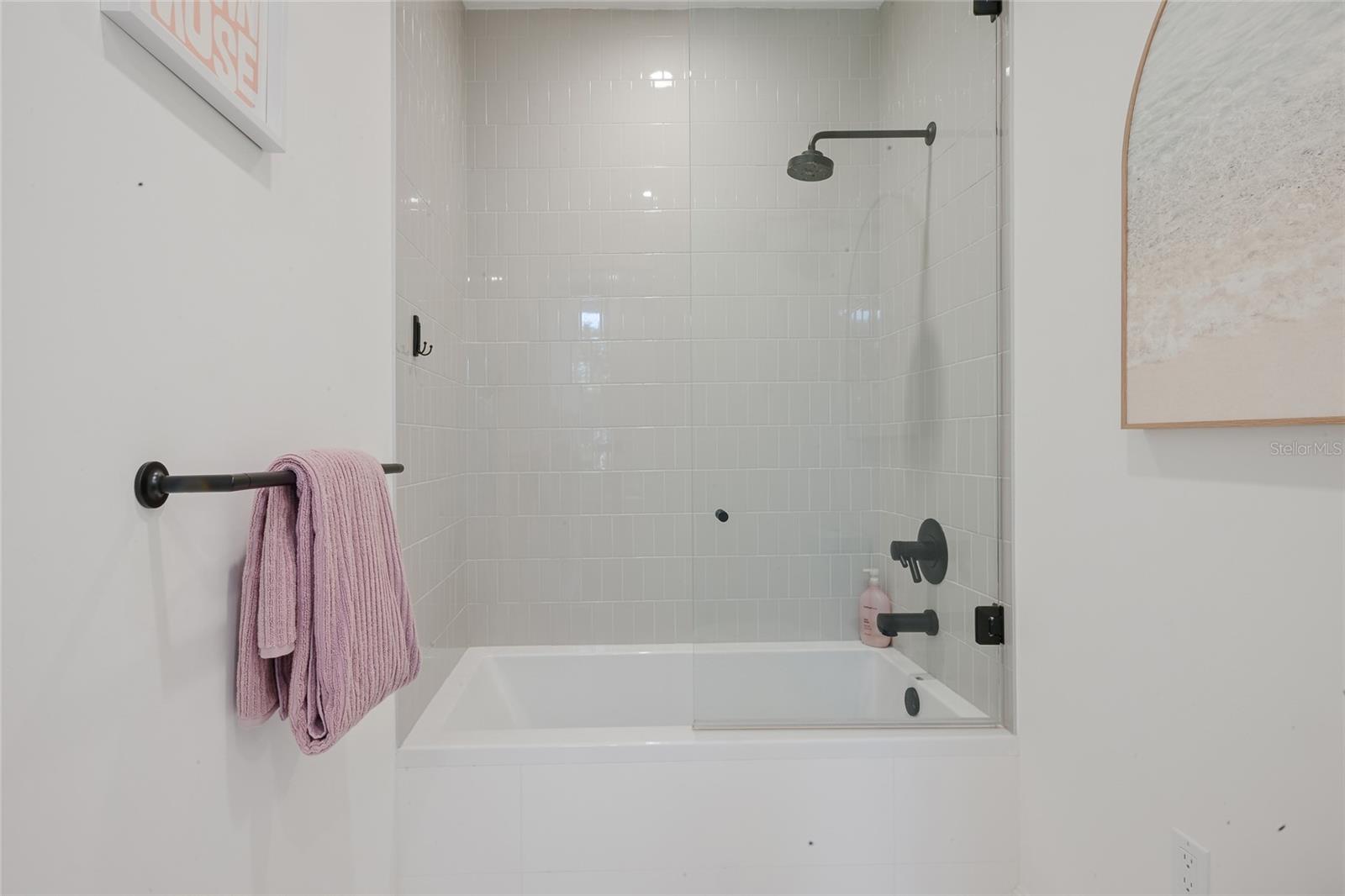 HUDSON BAYOU - Residential