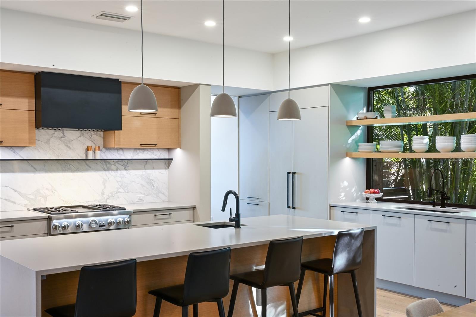 HUDSON BAYOU - Residential