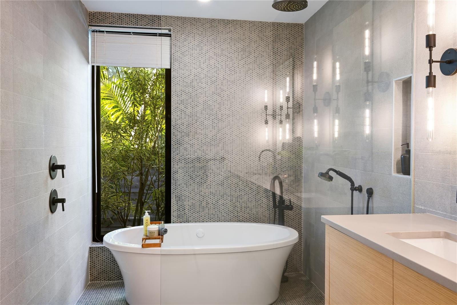 HUDSON BAYOU - Residential