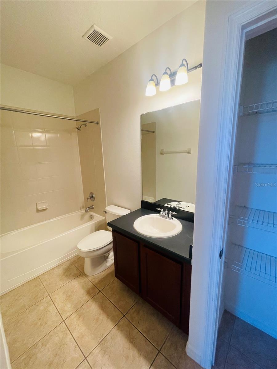 OAK RIDGE - Residential