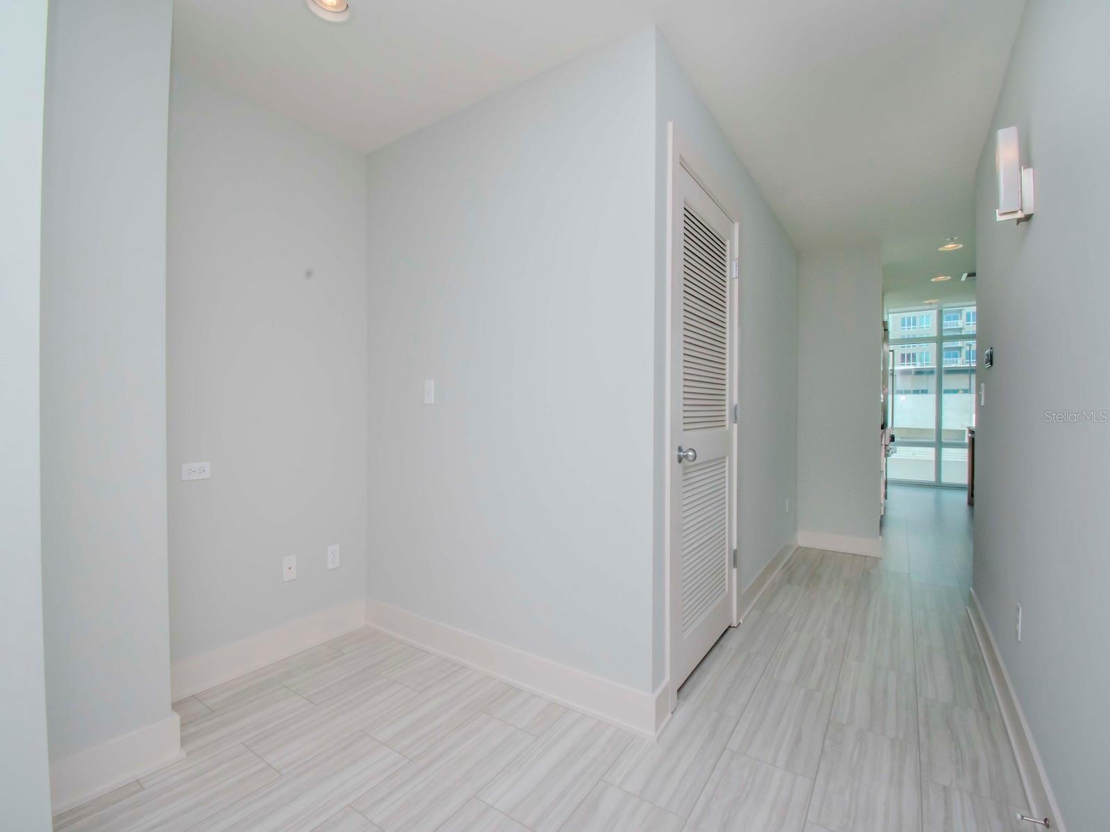 1208 E KENNEDY BOULEVARD 715