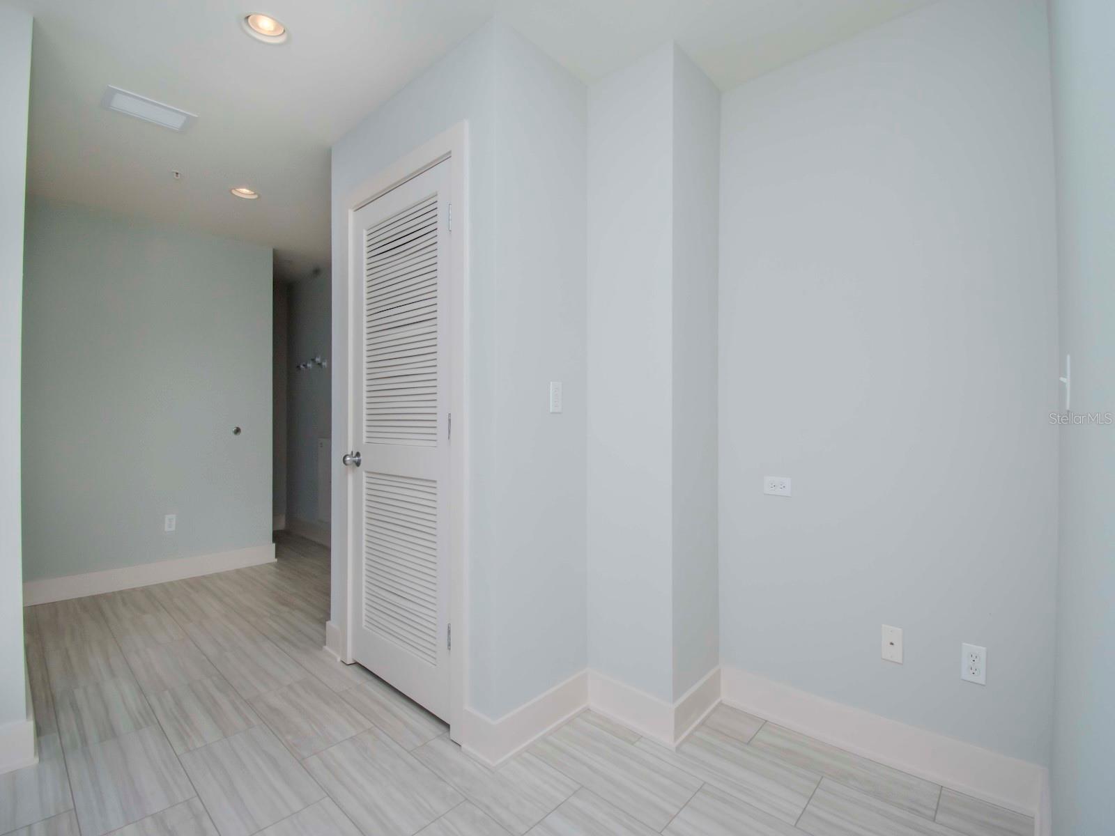 1208 E KENNEDY BOULEVARD 715