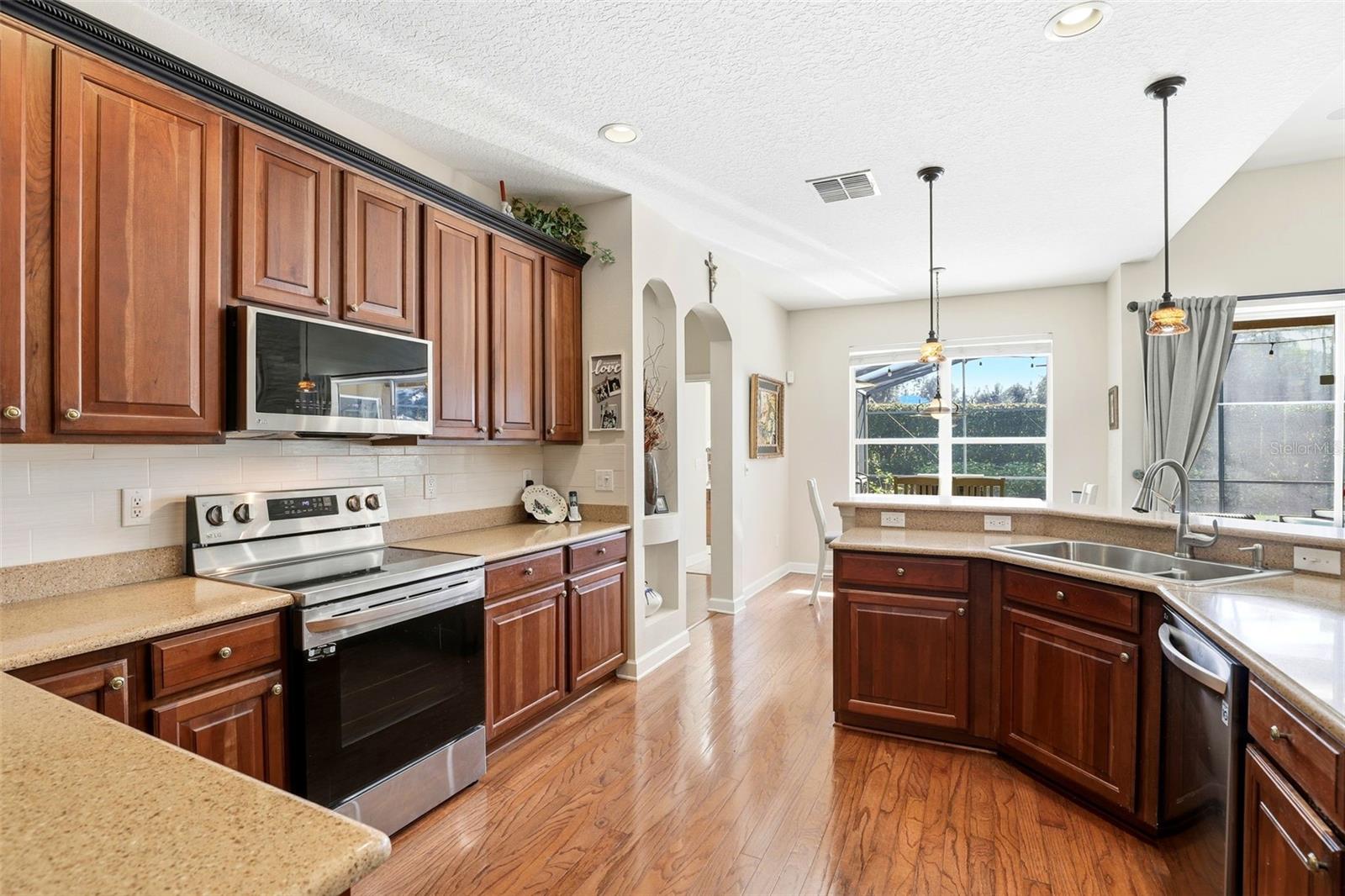 TRADITIONS/WEKIVA - Residential