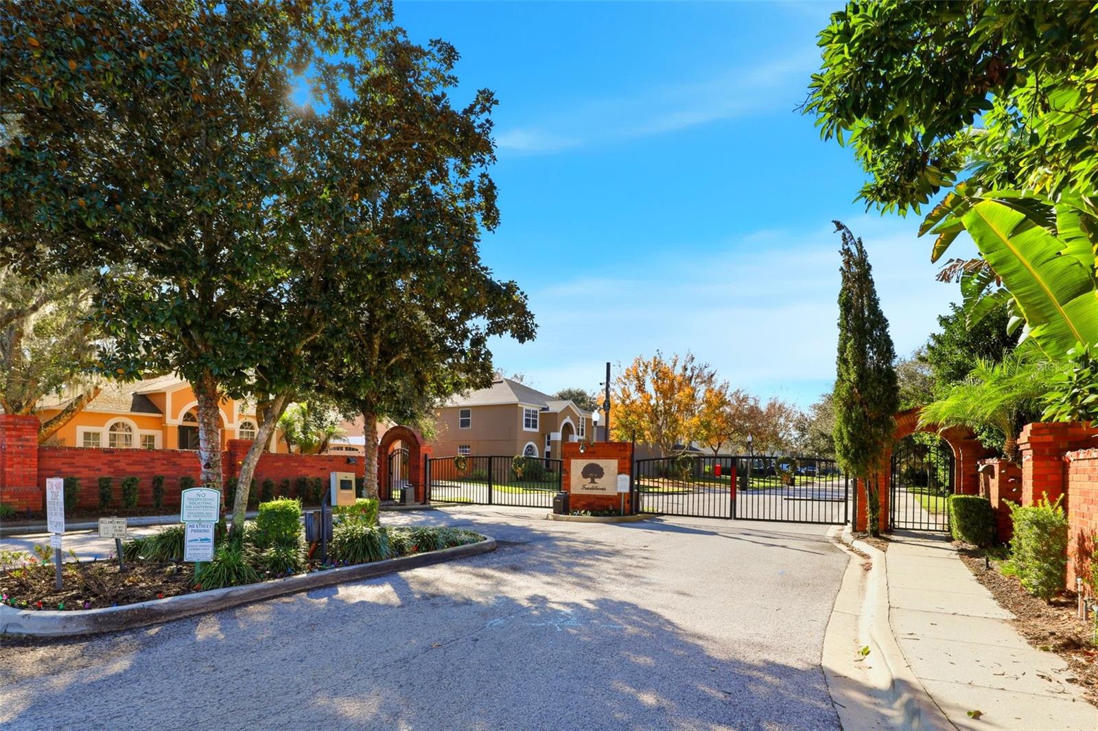 TRADITIONS/WEKIVA - Residential