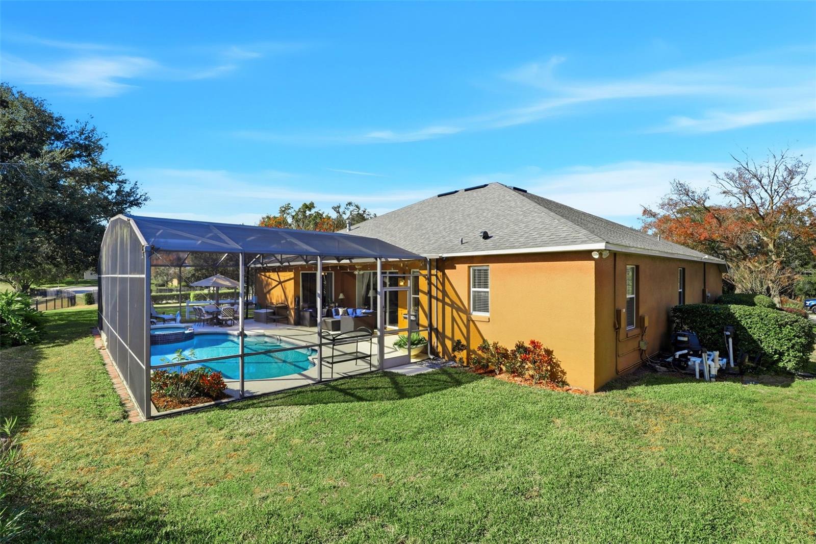 TRADITIONS/WEKIVA - Residential