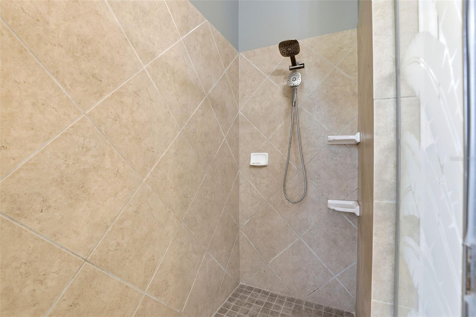 TRADITIONS/WEKIVA - Residential