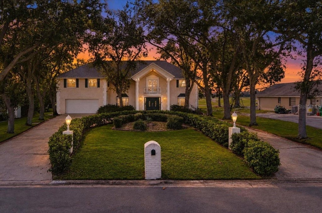 Photo of 2534 Heron Lane N, Clearwater, FL 33762 (MLS # TB8562936)