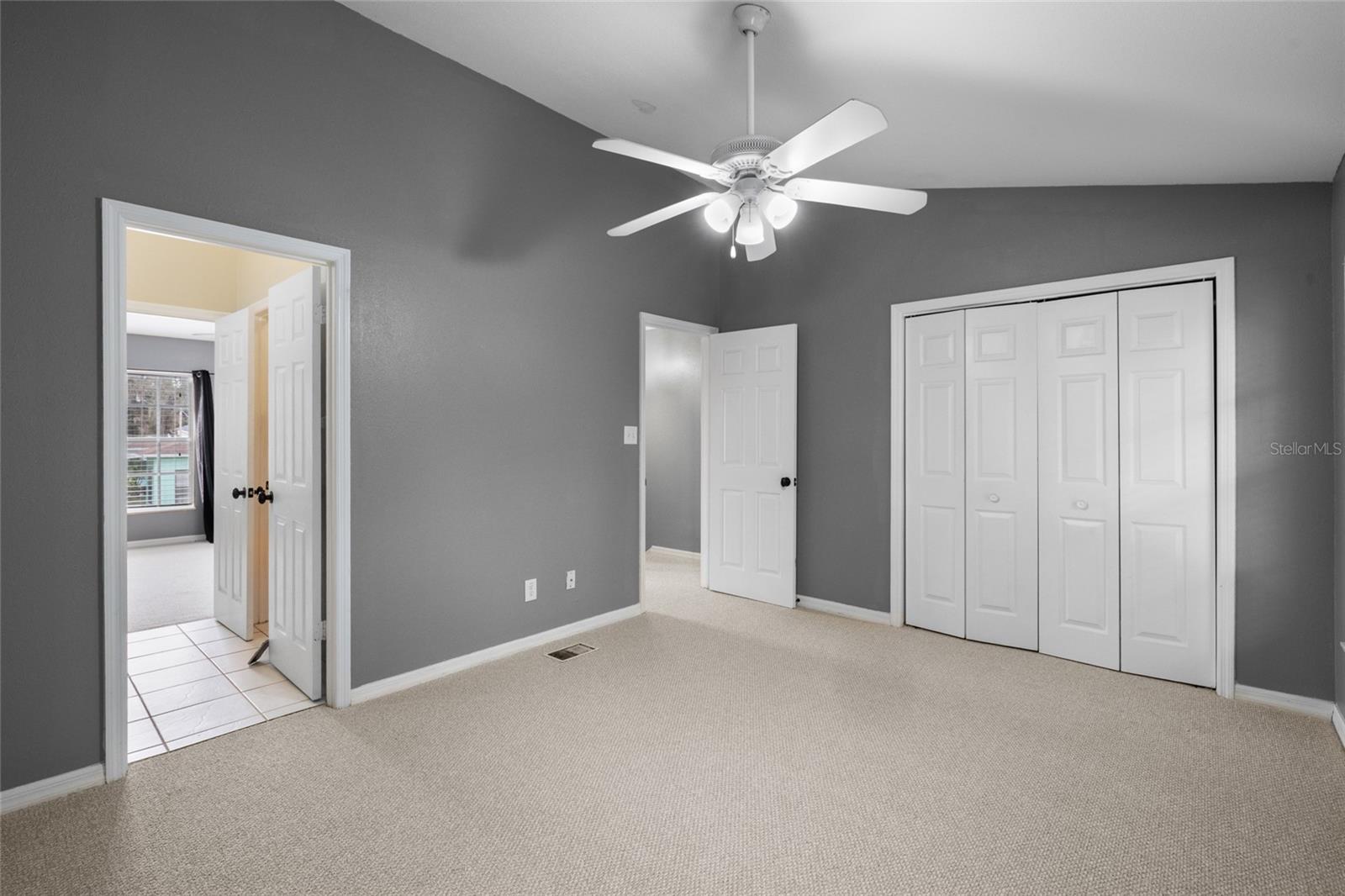 EMBASSY PARK TWNHMS CONDO - Residential