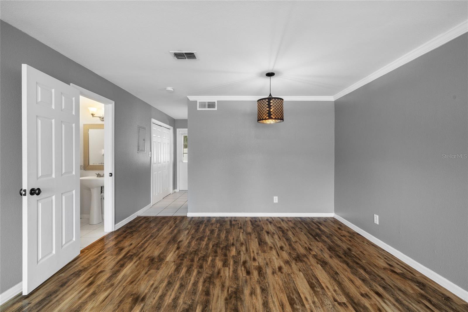 EMBASSY PARK TWNHMS CONDO - Residential