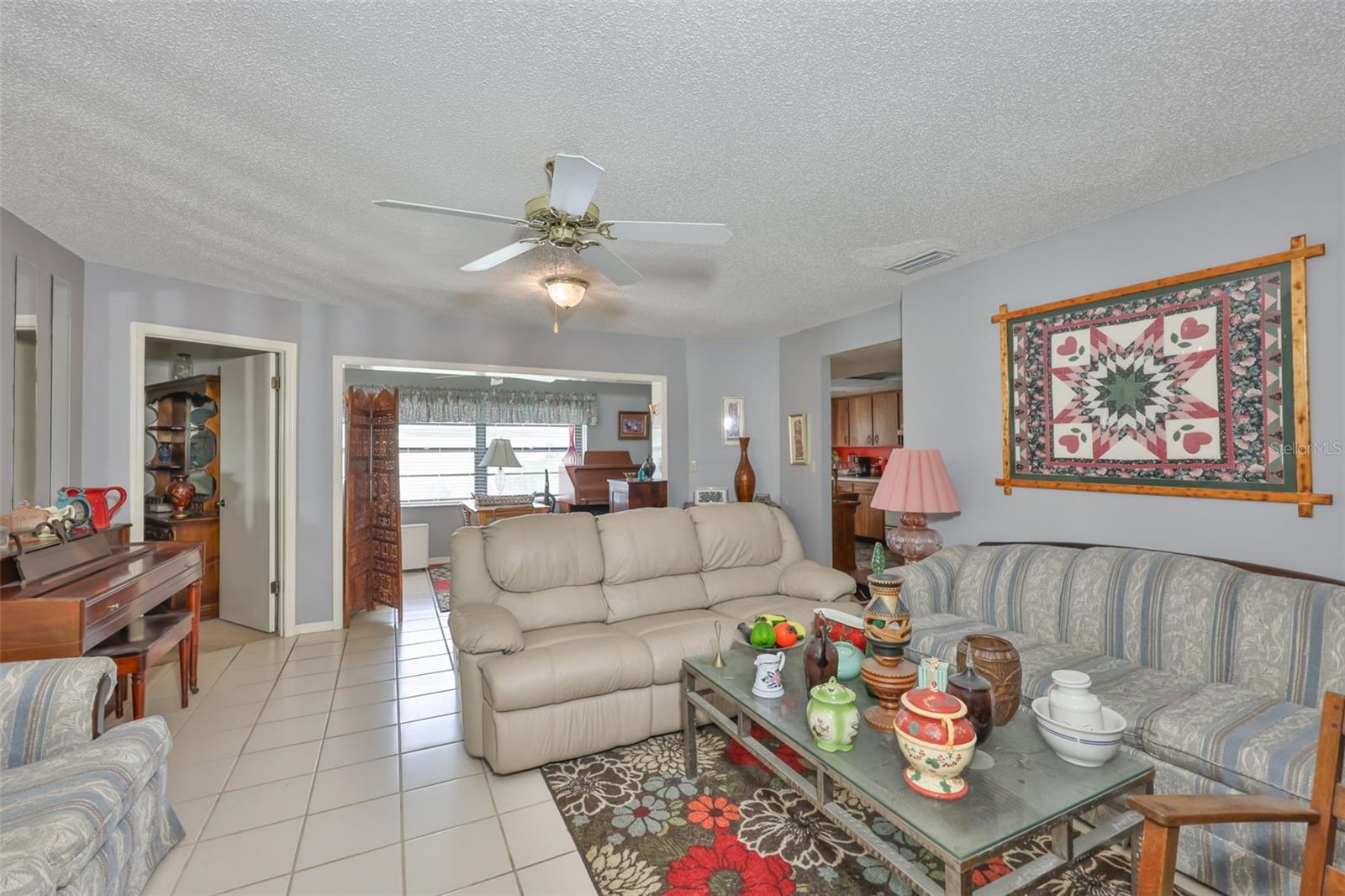 HIGHGATE IV CONDO - Residential