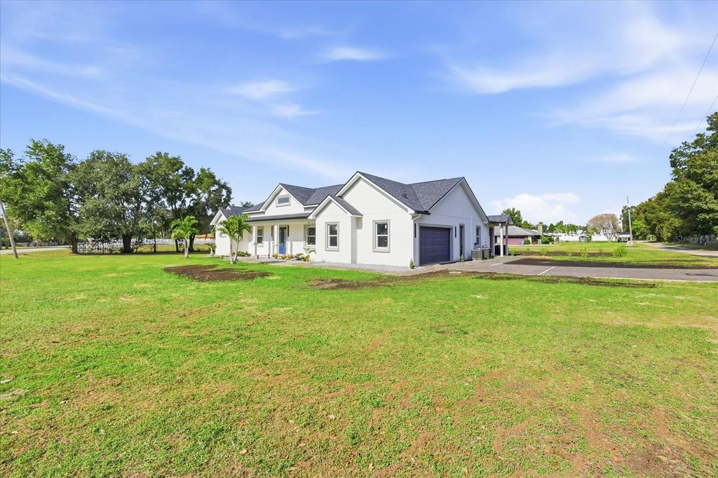 Photo of 4210 Thonotosassa Road, Plant City, FL 33565 (MLS # TB8452330)