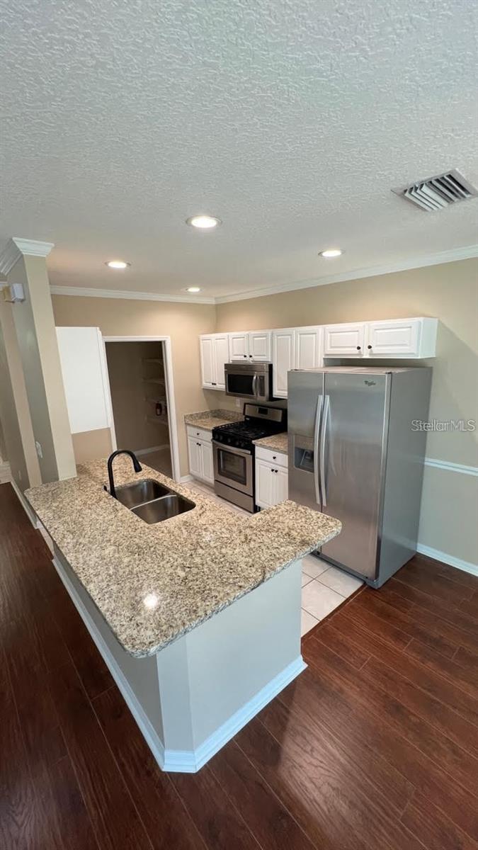 WESTCHASE SEC 326 - Residential Lease