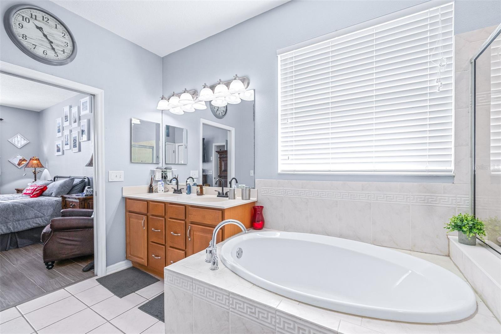 FISHHAWK RANCH PH 2 PARCEL EE-1/F - Residential