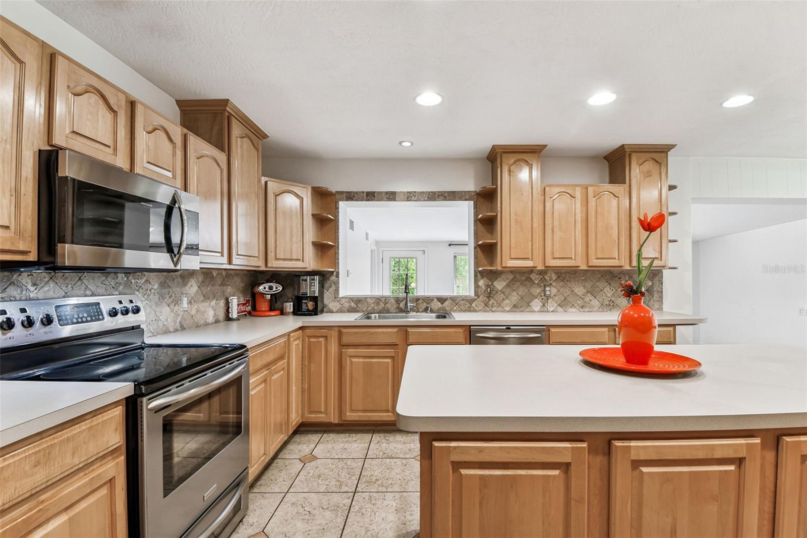 SUNSET PARK - Residential Lease