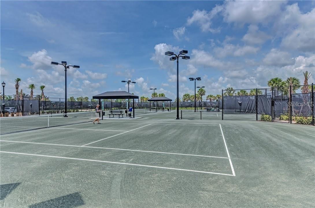 BACCIANO I/ESPLANADE LAKEWOOD - Residential Lease