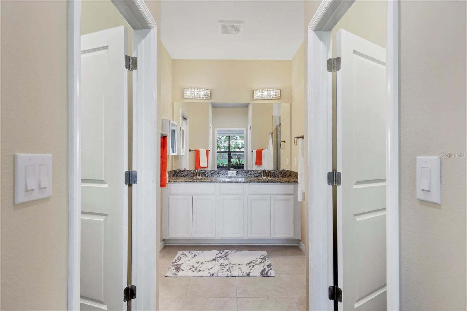 BACCIANO I/ESPLANADE LAKEWOOD - Residential Lease