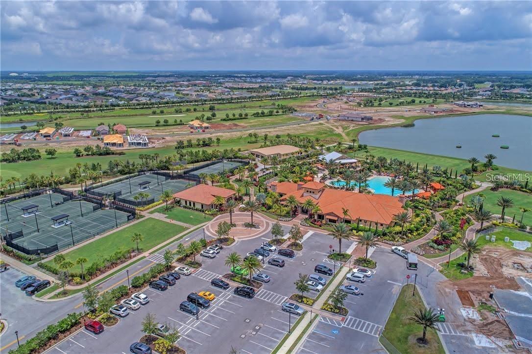 BACCIANO I/ESPLANADE LAKEWOOD - Residential Lease