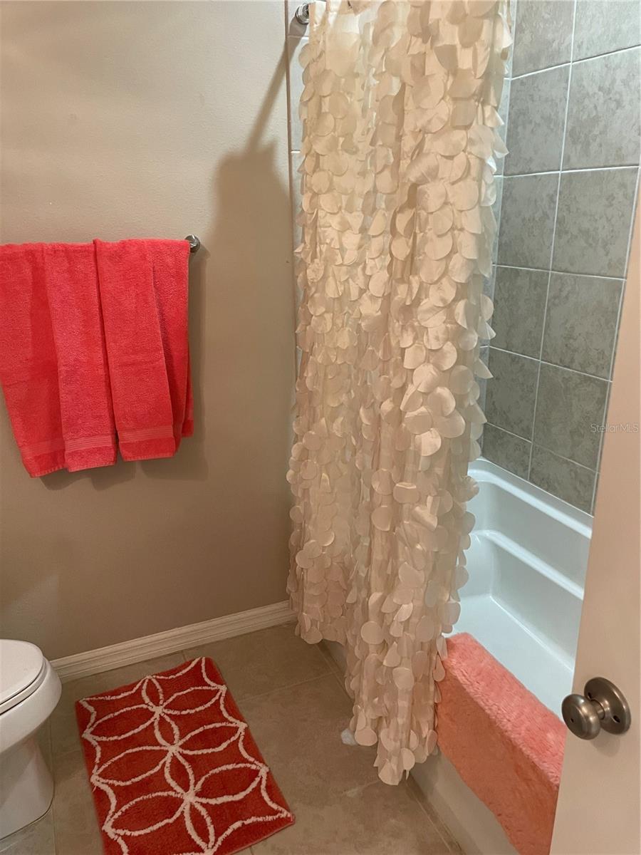 BACCIANO I/ESPLANADE LAKEWOOD - Residential Lease