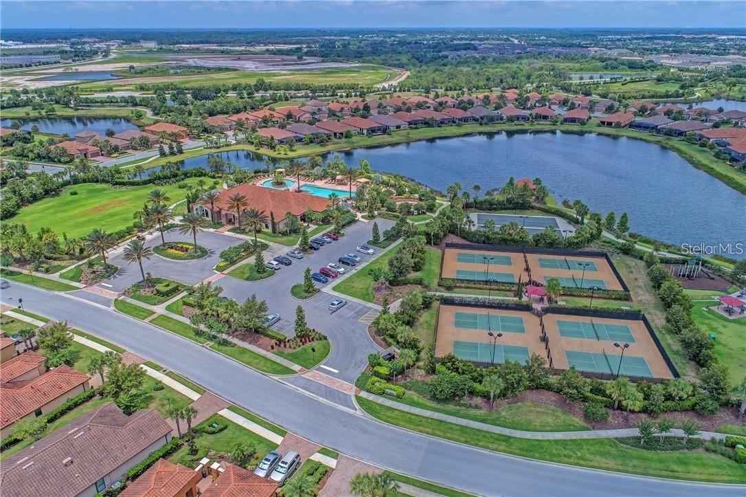 BACCIANO I/ESPLANADE LAKEWOOD - Residential Lease