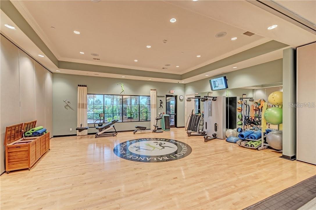 BACCIANO I/ESPLANADE LAKEWOOD - Residential Lease