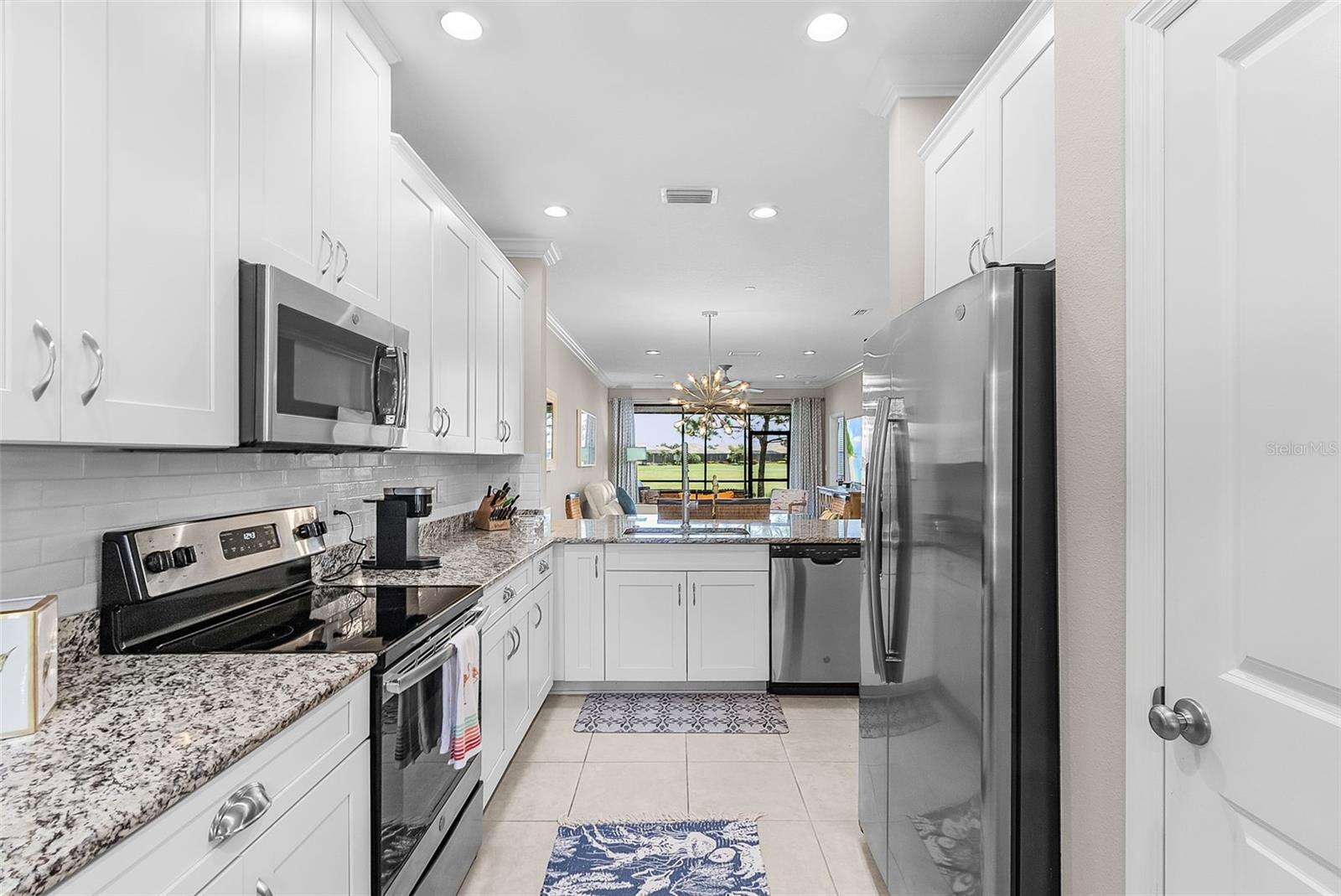 BACCIANO I/ESPLANADE LAKEWOOD - Residential Lease