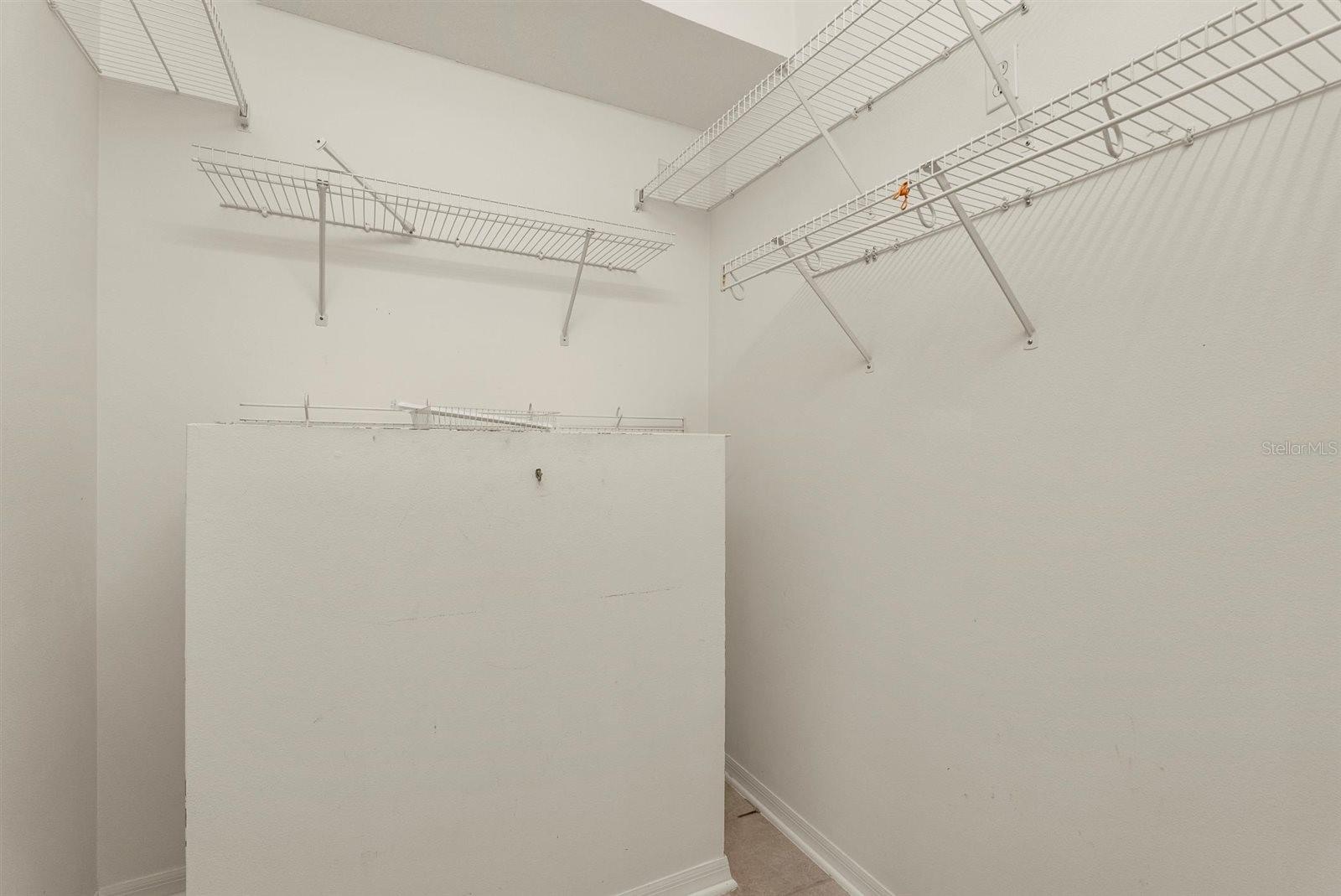 COUNTRY CLUB/MOUNT DORA PH II- - Residential