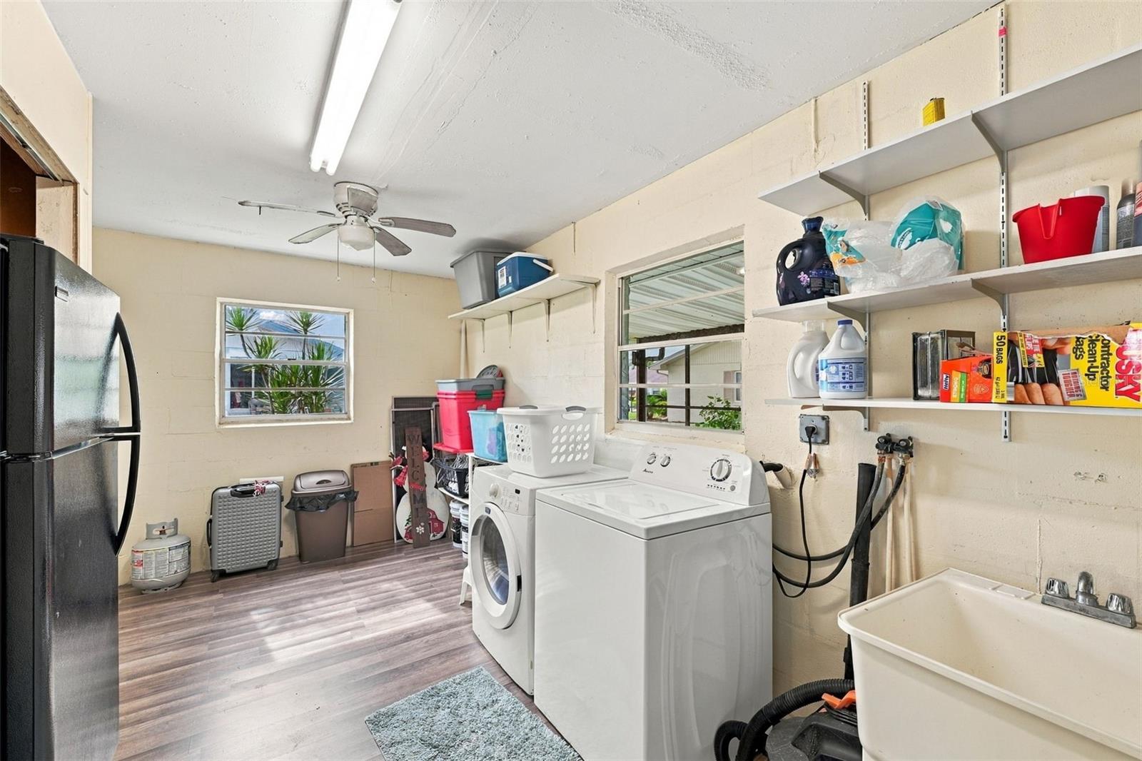 427 GLADSTONE PLACE 89