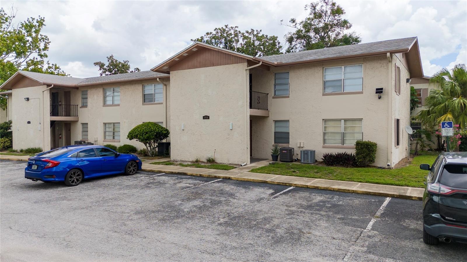 COMMODORE PLACE CONDO - Residential